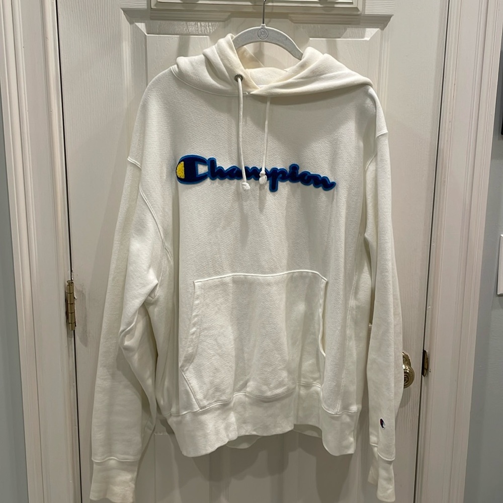 White Champion sweatshirt, size large